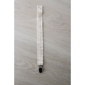 Little Threads Floral Eyelet Pacifier Clip