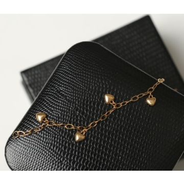 Vincor Gold Hanging Heart Bracelet