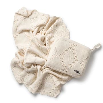 Petit Belle Diamond Crochet Knit Blanket