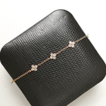 Vincor Flower Baby Bracelet