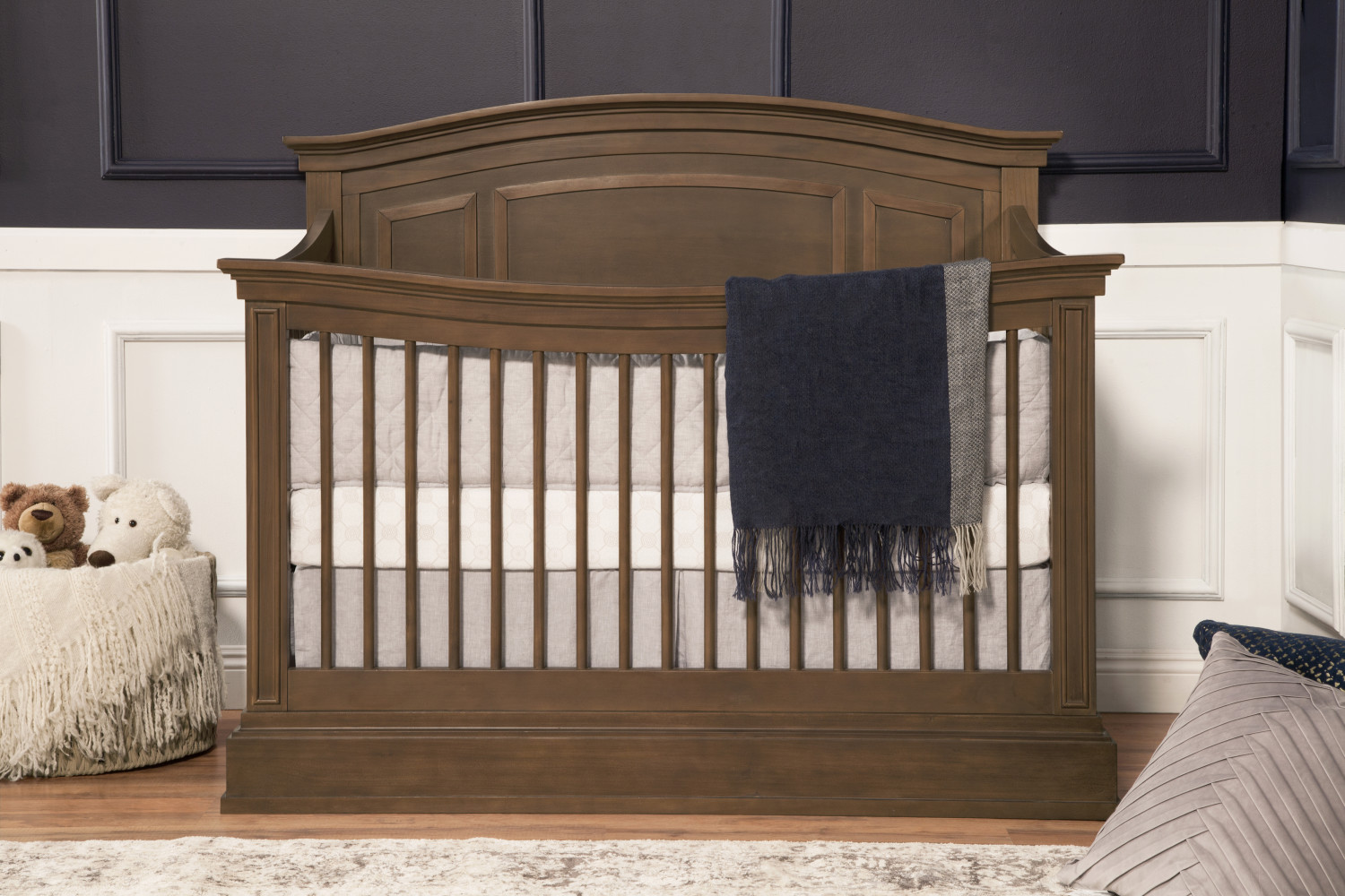 Million Dollar Baby Durham 4 In 1 Convertible Crib With Toddler