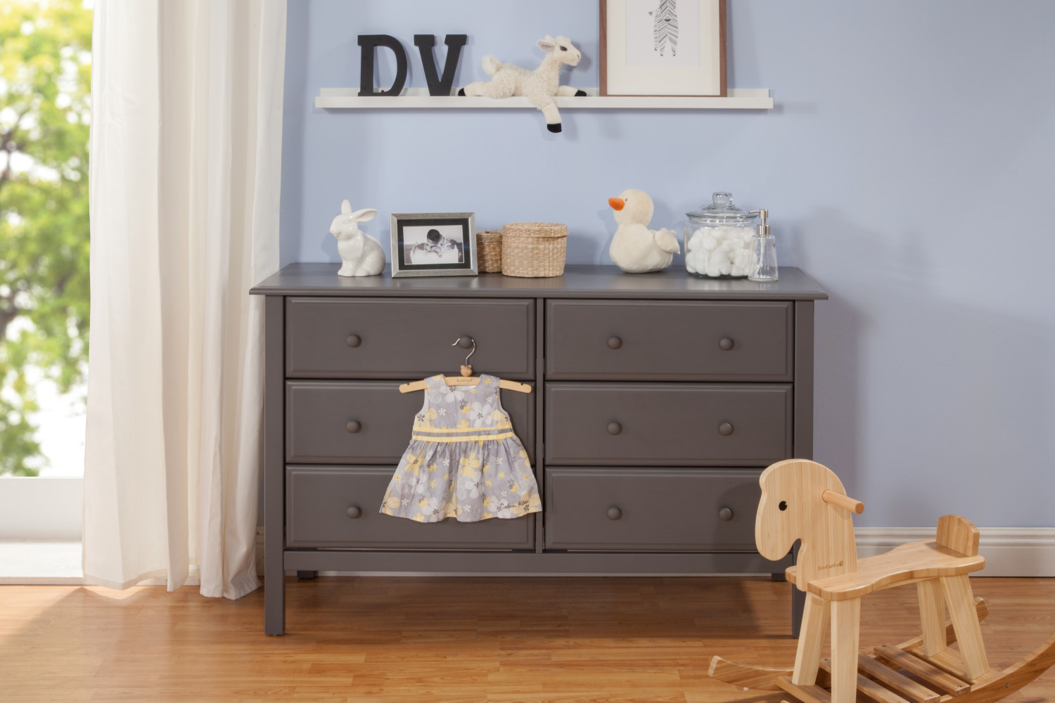 davinci autumn dresser